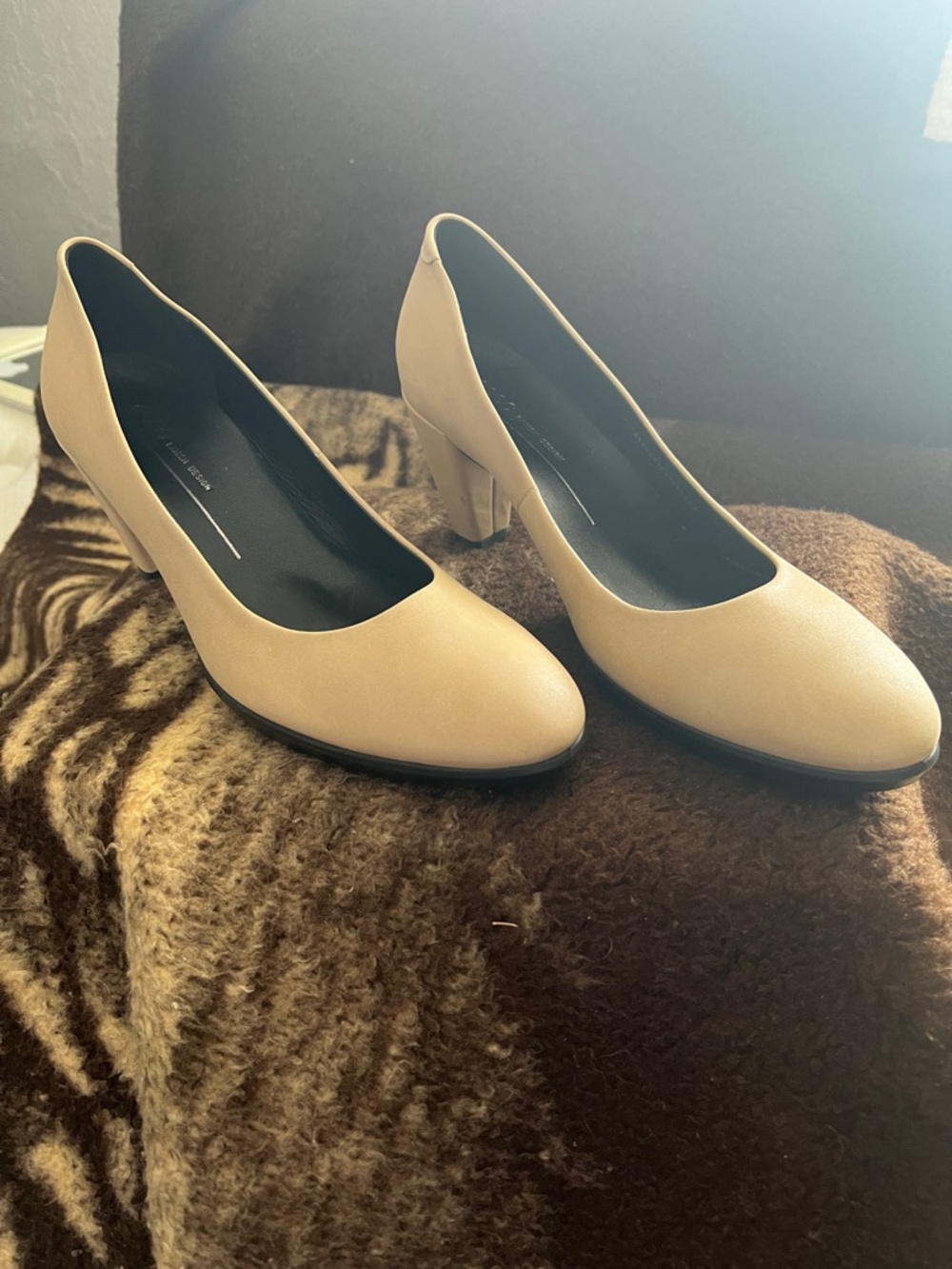 Ecco Beige Round-Toe Block Heel Pumps